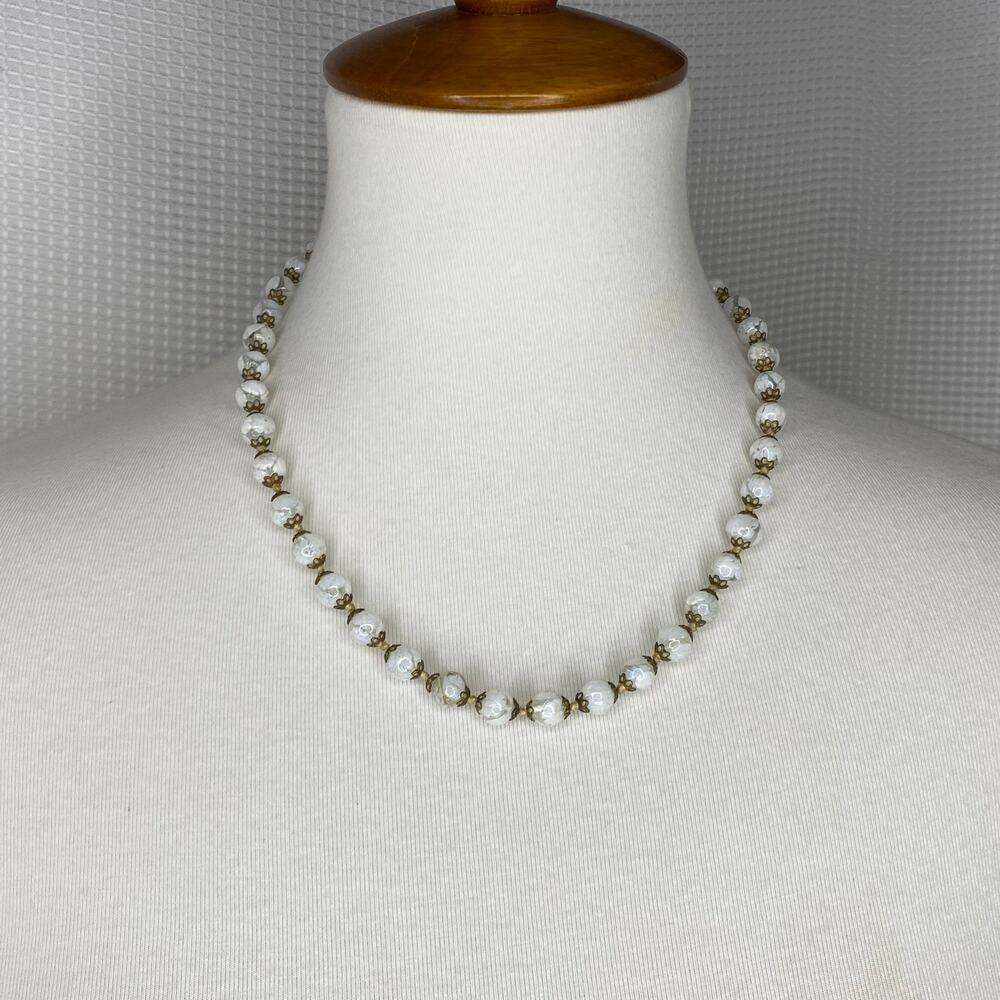 Floral Art Glass Bead Strand Necklace White Vintage Cottagecore Coquette Dainty